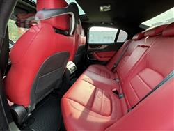 جاكوار XE